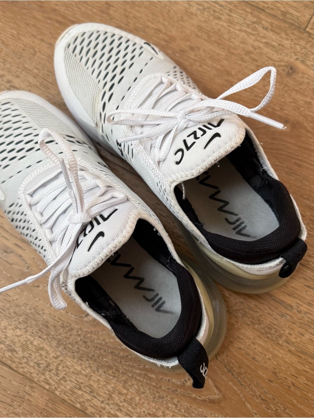 Nike White & Black Air 270 Running Sneakers Women’s Size 9 - Picture 7 of 10